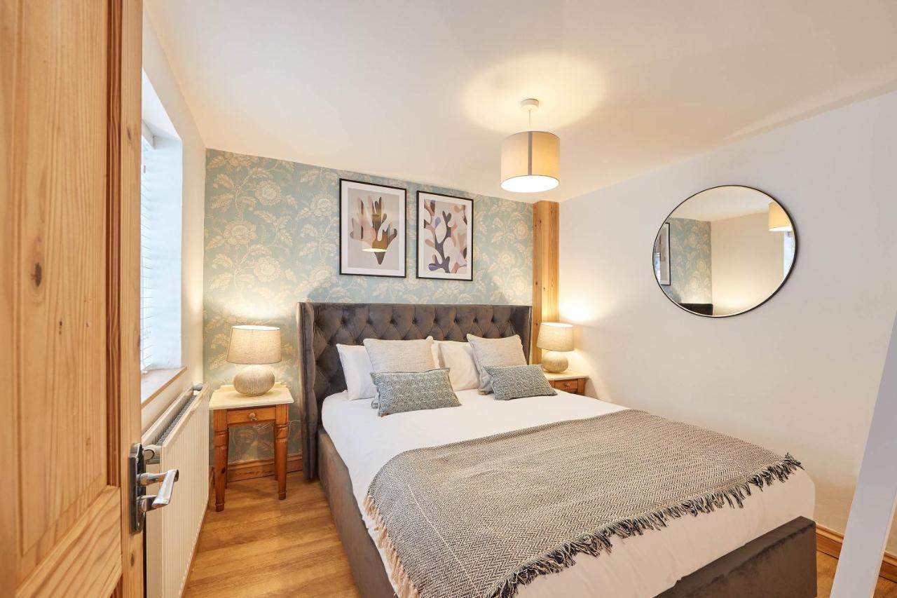 Host & Stay - Little Treasure Whitby Bagian luar foto